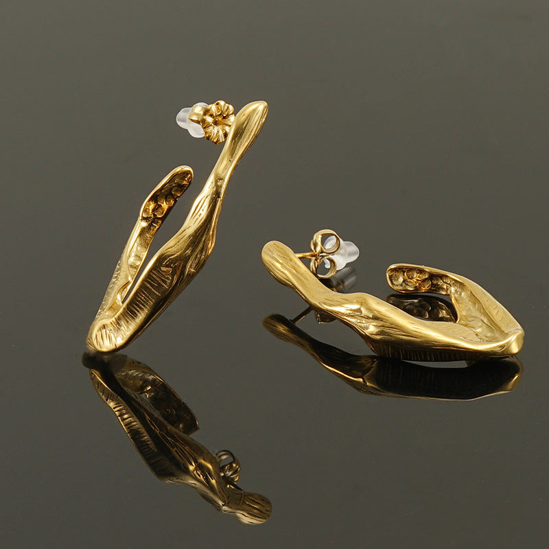 Boucles d’Oreilles La Déesse – Sculptées à la Main (Acier Inoxydable Doré)