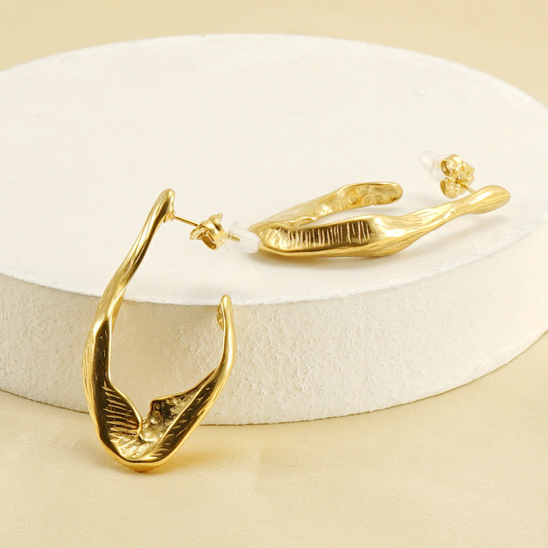 Boucles d’Oreilles La Déesse – Sculptées à la Main (Acier Inoxydable Doré)