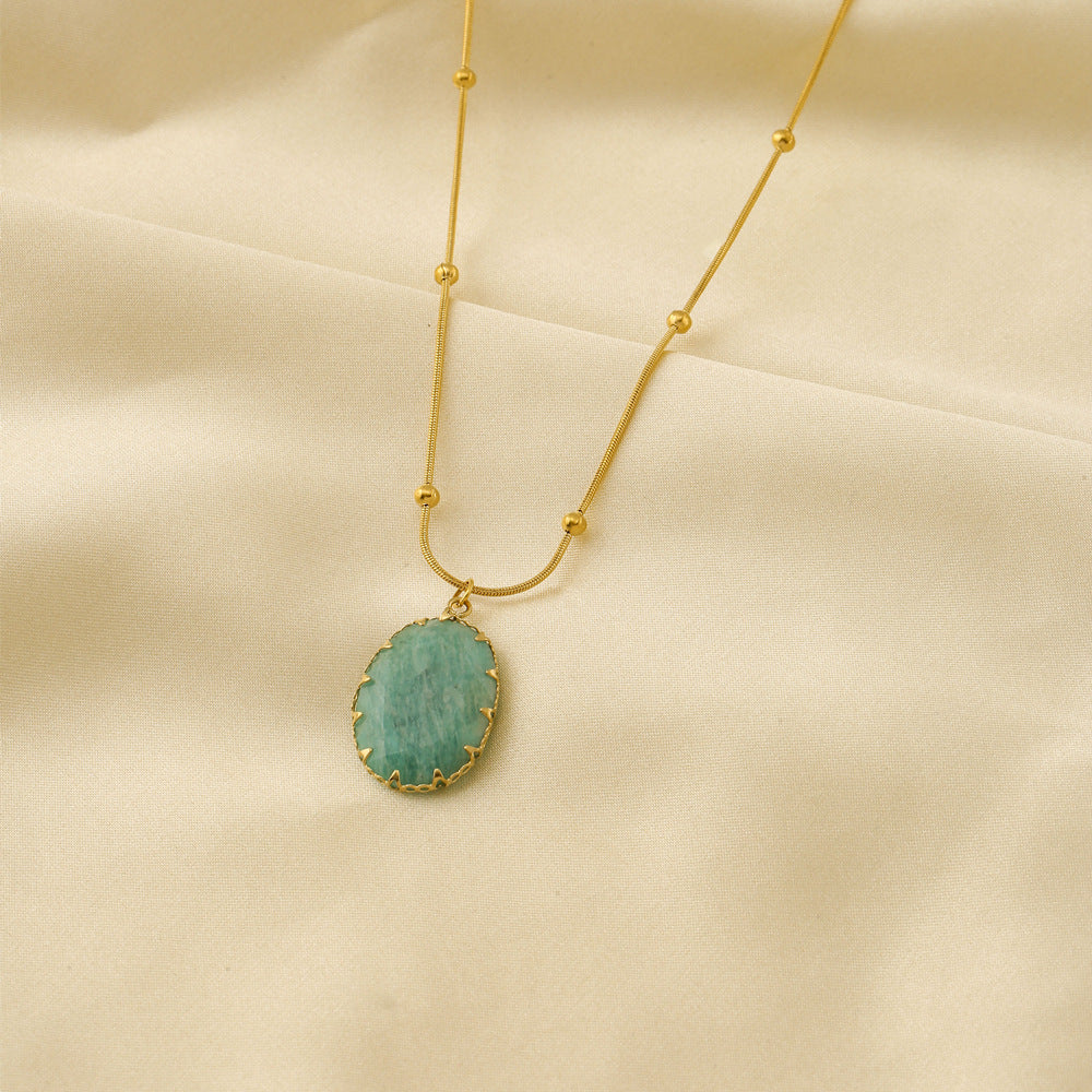 Collier Émeraude d’Aube – Pierre Amazonite & Acier Inoxydable Doré